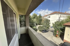 Apartament cu 5 camere, 143 mp, zona Centrala  - imagine 12