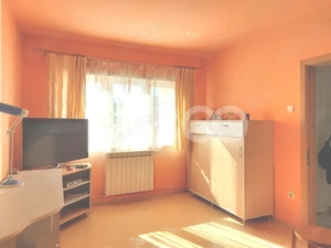 Apartament 50 mpu 2 camere etaj 3 pivnita Piata Noua Cisnadie - imagine 5