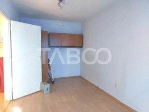 Apartament 50 mpu 2 camere etaj 3 pivnita Piata Noua Cisnadie - imagine 9