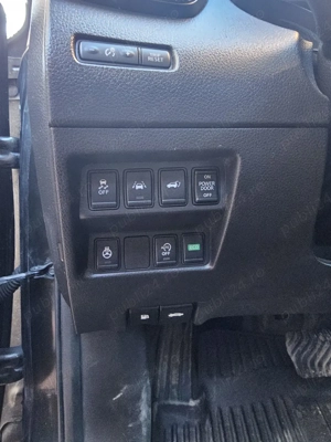 Nissan Xtrail 2.0 dci All mode 4x4i 7 locuri - imagine 4