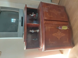 Vând mobilă veche urgent