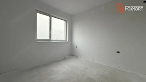 Duplex cu 5 camere si 380 mp teren cu panouri fotovoltaice - Mosnita Noua - imagine 18