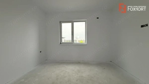 Duplex cu 5 camere si 380 mp teren cu panouri fotovoltaice - Mosnita Noua - imagine 6