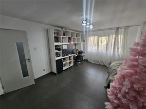 Resita, 3 Cam. Dec., Parter Inalt, Micro 4, Pretabil Birouri, Cabinet - imagine 4