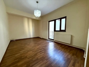 Vilă versatilă pentru locuit sau activitate profesională | Zona Brâncoveanu - imagine 5