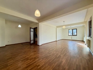 Vilă versatilă pentru locuit sau activitate profesională | Zona Brâncoveanu - imagine 4