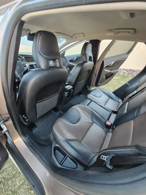 Volvo V40 Cross Country, Cutie automată, Motor 2.0, diesel, 150 CP - imagine 7