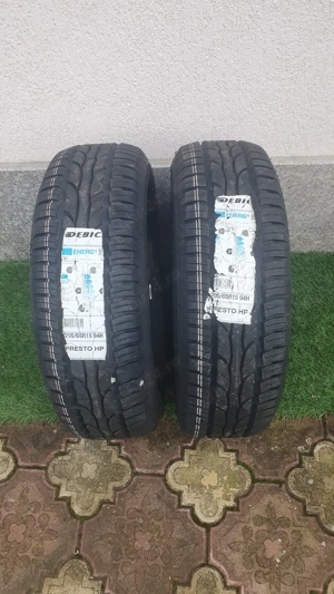 Vănd 2 anvelope 205/65/15 noi, 400 lei ambele