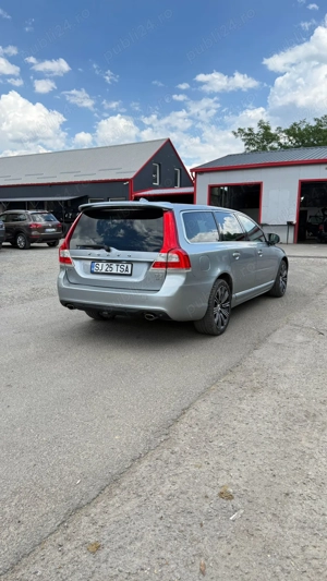 Volvo v70 D5 AWD - imagine 4