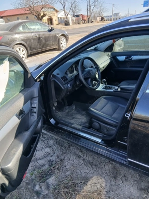 se vinde mercedes benz