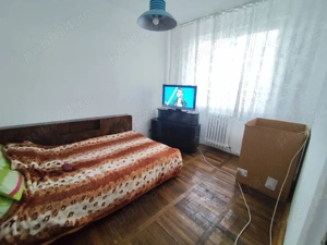 Apartament 3 camere cf.1 decomandat  - imagine 3