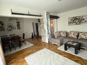 Apartament 3 camere 80 mp utili cu 2 bai si pivnita pe Calea Dumbravii