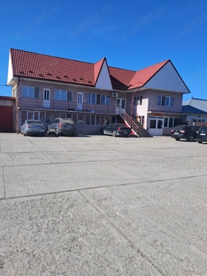 Inchiriez spatiu, birouri,sala cursuri,locuri parcare.