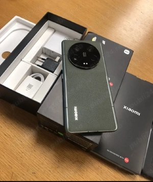 vând Xiaomi 13 ultra 