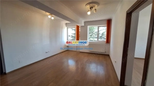 Apartament 3 camere 80 mp | Parcare - Curte  | M. Aparatorii Patriei | - imagine 3