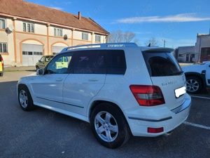 Mercedes benz glk acest suv este din 2011 - imagine 4
