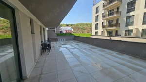 Apartament 3 camere + 2 parcari de vanzare