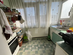 Apartament 3 camere, 70 mp, zona Nicolina - imagine 6