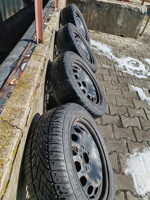 Vând cauciucuri de iarnă 