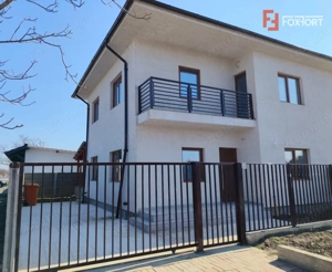 Casa de vanzare, tip duplex, in Sannicolau Mare - confort si liniste - imagine 2