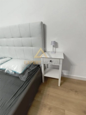 Apartament LUX 2 camere P-ta Revolutiei Ultracentral 46 mp - imagine 3
