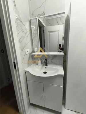 Apartament LUX 2 camere P-ta Revolutiei Ultracentral 46 mp - imagine 16