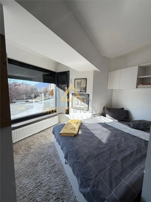 Vand apartament cu 2 camere Ultracentral vedere in parcul Mara