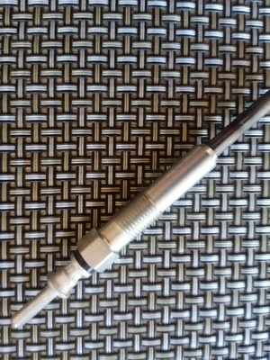 Pompa motorina bmw320d e46, 4 buji incandescente motorina, racord frina fata, spate piese noi.  - imagine 2