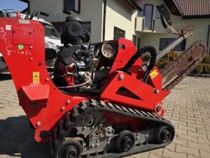 DitchWitch C24x - Utilaj senilat pentru sapat santuri  - imagine 2