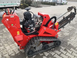 DitchWitch C24x - Utilaj senilat pentru sapat santuri  - imagine 3