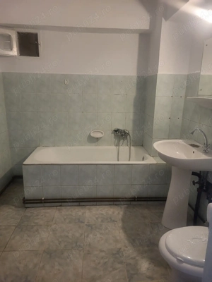  vanzare apartament 2 camere Fieni - imagine 8