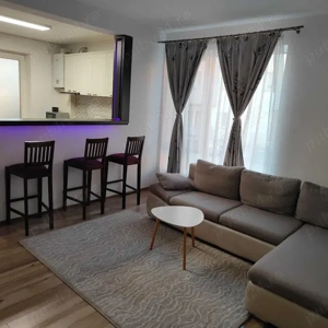 Închiriez apartament cu 2 camere   55 mp + balcon 6 mp + parcare