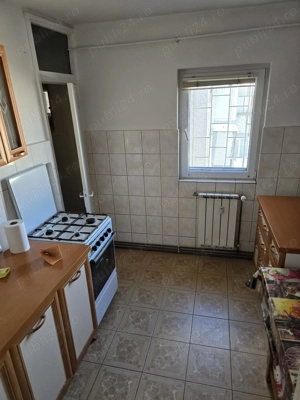 Apartament 2 camere Mircea cel Batran decomandat amenajat centrala proprie liber - imagine 2