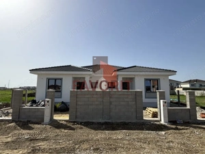 Duplex de vanzare in Mosnita Noua. Finisaje la alegere. Toate Utilitatile