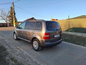 Volkswagen Touran  - imagine 5
