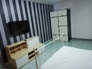 Garsonieră spațioasă 40 mp decomandată, parter, stradal Calea Vitan, AC