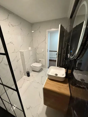 Proprietate deosebita in zona exclusiv de case, zona Vivo - imagine 9