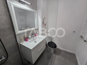 Apartament decomandat 3 camere 2 bai balcon lift City Residence Sibiu - imagine 17