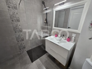 Apartament decomandat 3 camere 2 bai balcon lift City Residence Sibiu - imagine 16