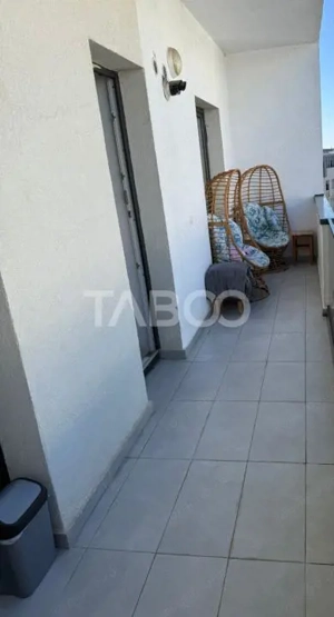 Apartament decomandat 3 camere 2 bai balcon lift City Residence Sibiu - imagine 19