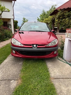 Dezmembrez Peugeot 206 1.4 Hdi 2007 - imagine 3