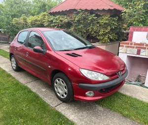 Dezmembrez Peugeot 206 1.4 Hdi 2007 - imagine 7
