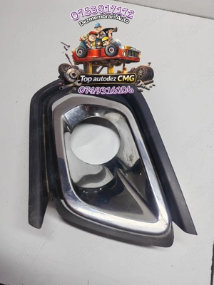 Ornament proiector dreapta Dacia Logan 2 261A20762R Sandero grila proiector ceata - imagine 2