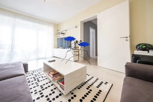 Apartament de 2 camere decomandat - zona KASPER CORESI