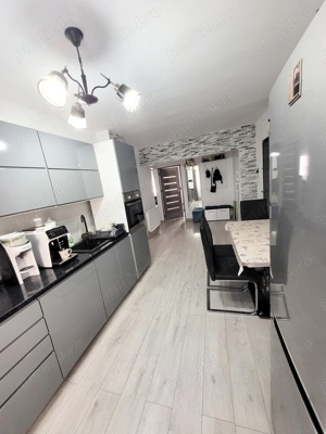 Vand apartament 3 camere ultracentral!