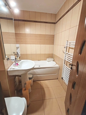 Inchiriez apartament 3 camere  - imagine 7