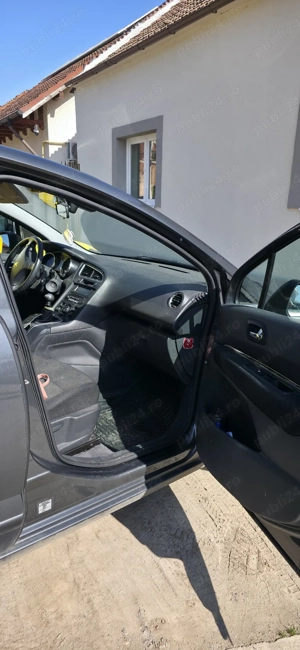 Peugeot 5008 an 2010, 1.6 diesel - imagine 3