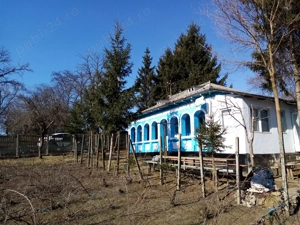 Vând casă cu teren  - imagine 3