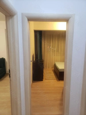 Inchiriez apartament 2 camere Decomandat - imagine 4