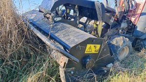 Tocator vegetatie (Mulcher) pentru mini-skid mini incarcatoare hidraulice ROTADAIRON BRD50